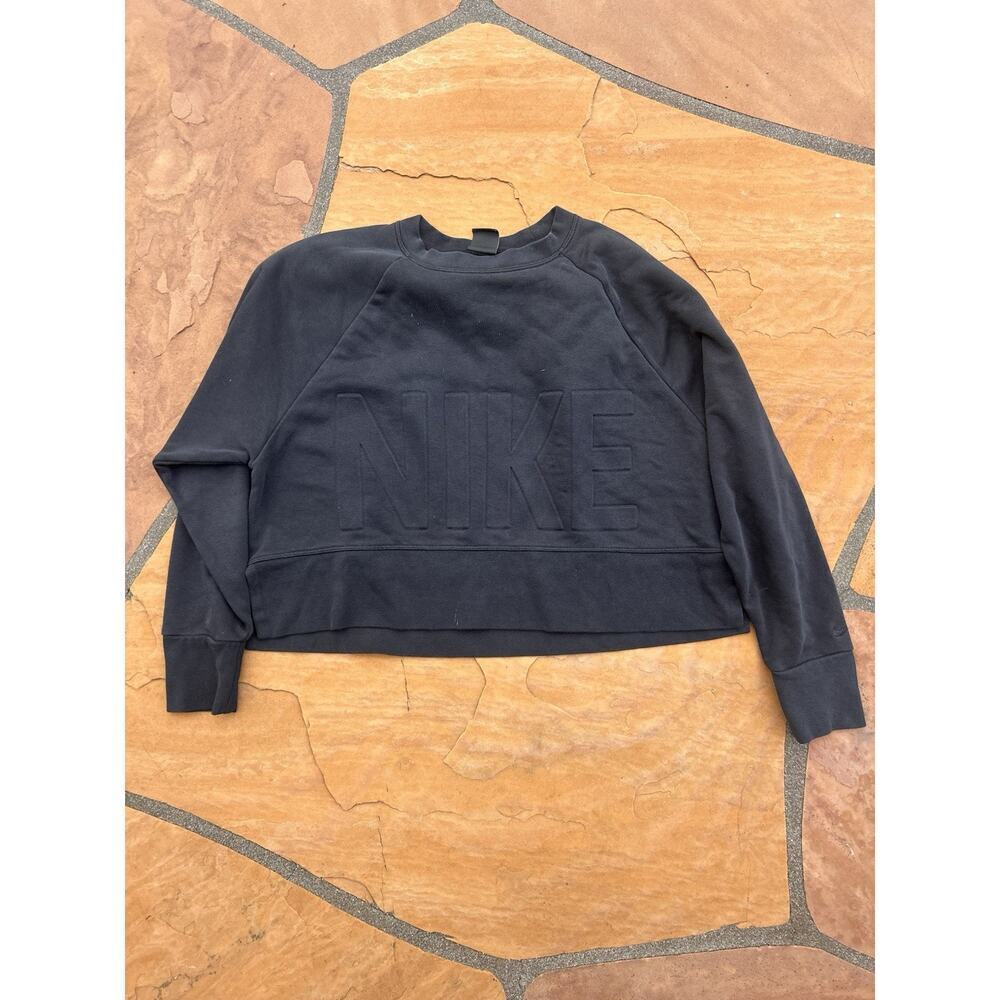 Nike Sportswear Cropped Crewneck Size Women’s M AH8436-010
